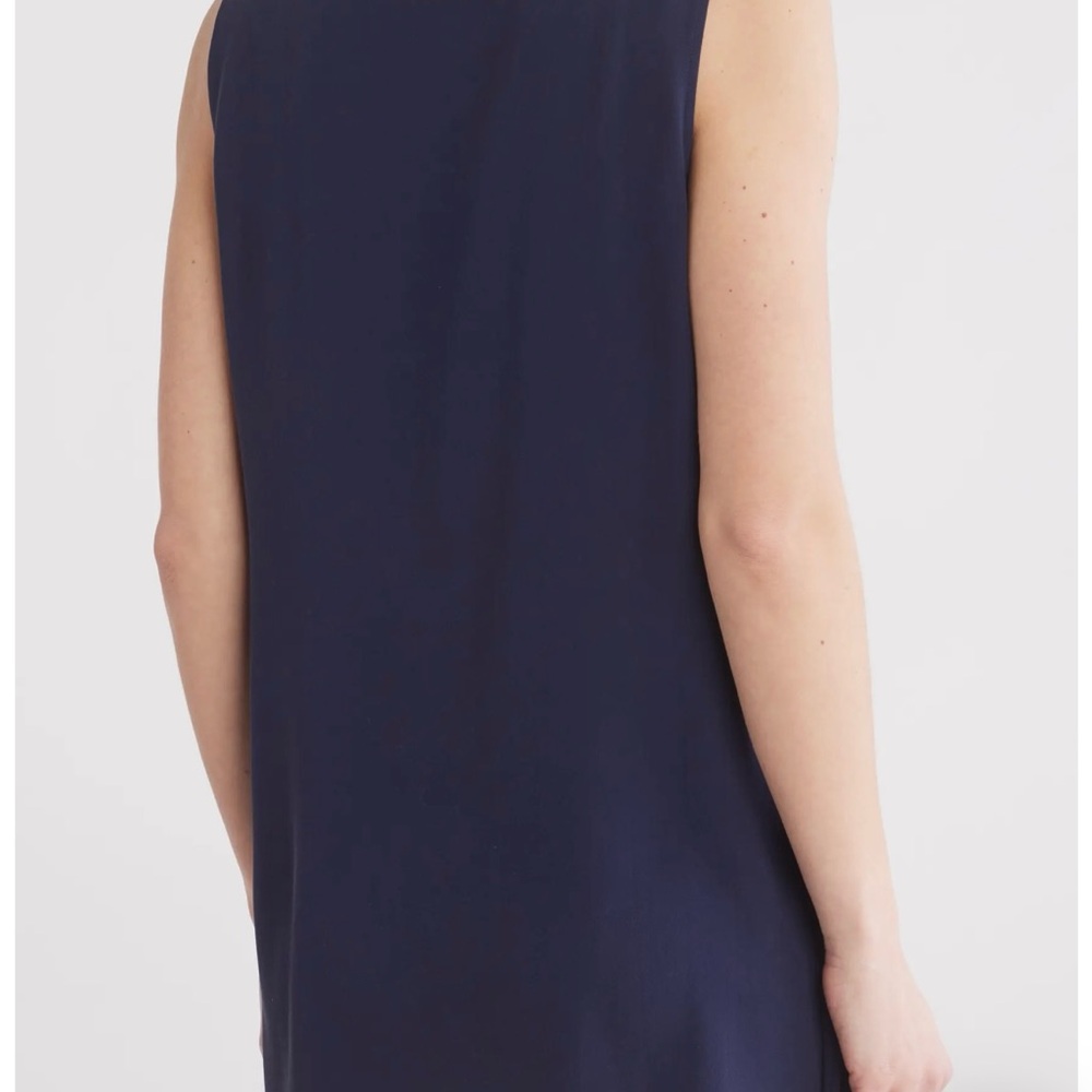Eileen Fisher High-Low Silk Shell Sleeveless Tank in Midnight (Navy Blue) NWT - Picture 3 of 4